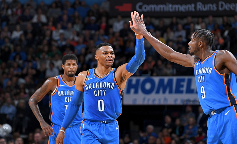  福克斯三双国王轻取雷霆  