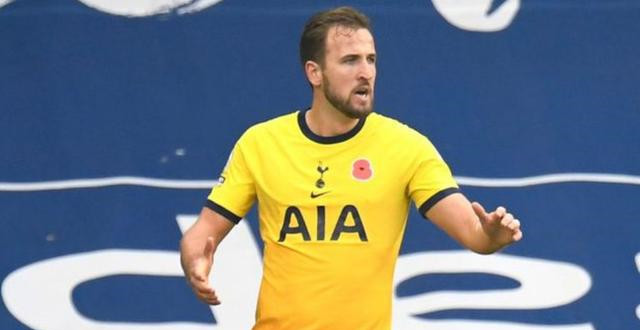  阿森纳绝杀热刺登顶英超积分榜  