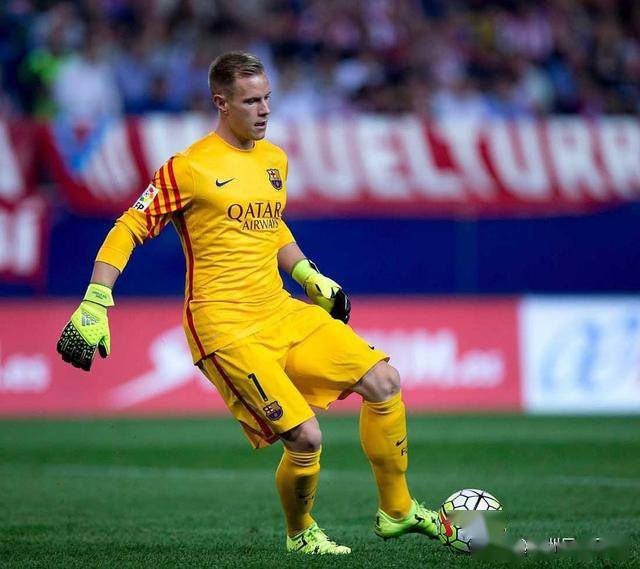  特尔施特根伤缺四周，门将危机考验拜仁  